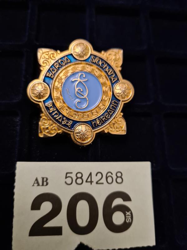 Garda Siochana (Irish Police) Cap Badge